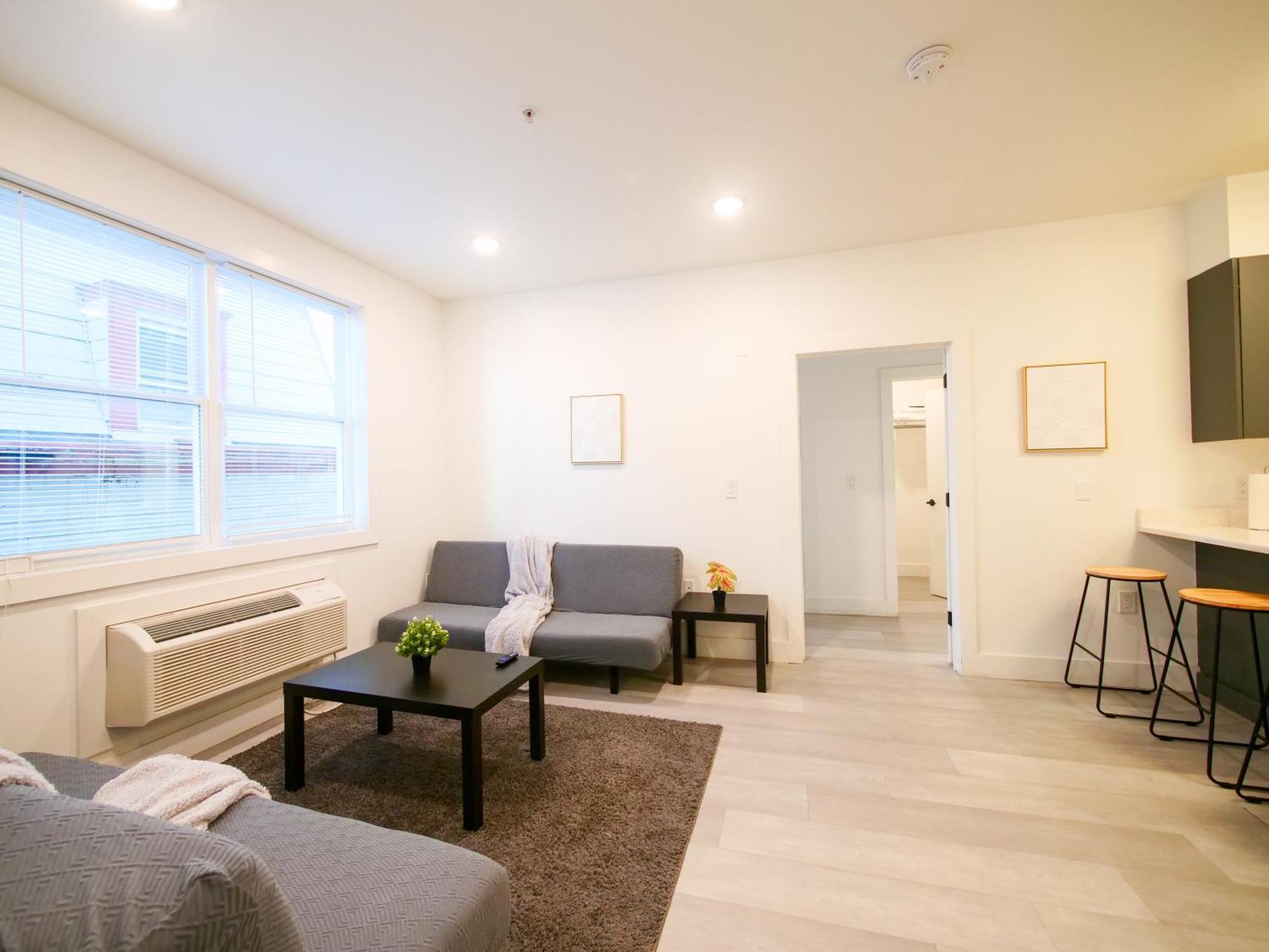 New Modern Serenity- 2Br Retreat Near New York City Бейонн Экстерьер фото